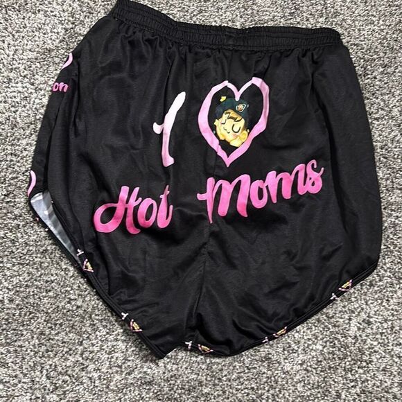 I heart hot moms thigh huggers shorts size medium / large 4-13 - Picture 3 of 3